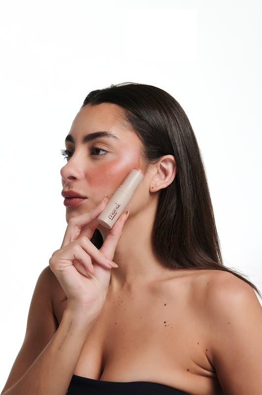 THE CLOUD BLUSH | FRECKLES.